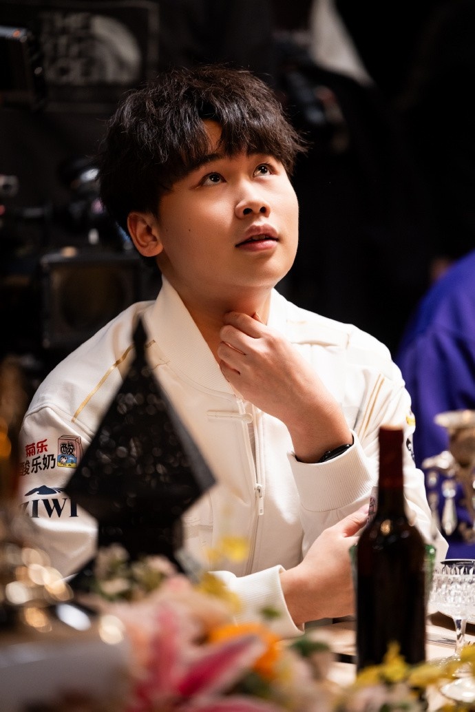 IG分享Wei照片：掉落一组德杯拍摄的卷毛肥墩～