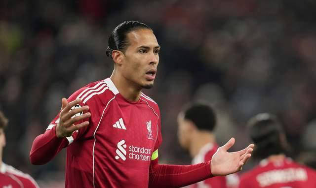 主帅难辞其咎！利物浦1-2狼队遭绝杀，斯洛特风格崩盘仍在持续