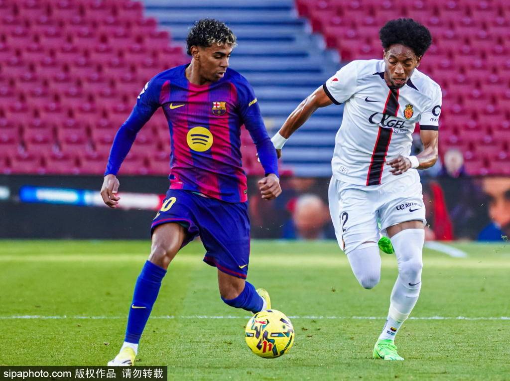 亚马尔1V2突破，小角度射门被扑：巴萨欧冠之旅的关键瞬间
